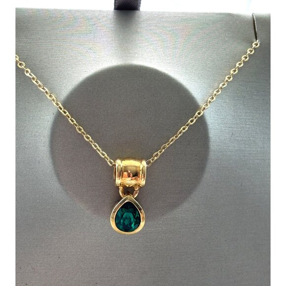 Gold-Plated Chain Necklace With Green Teardrop Gemstone Pendant - Picture 2 of 4